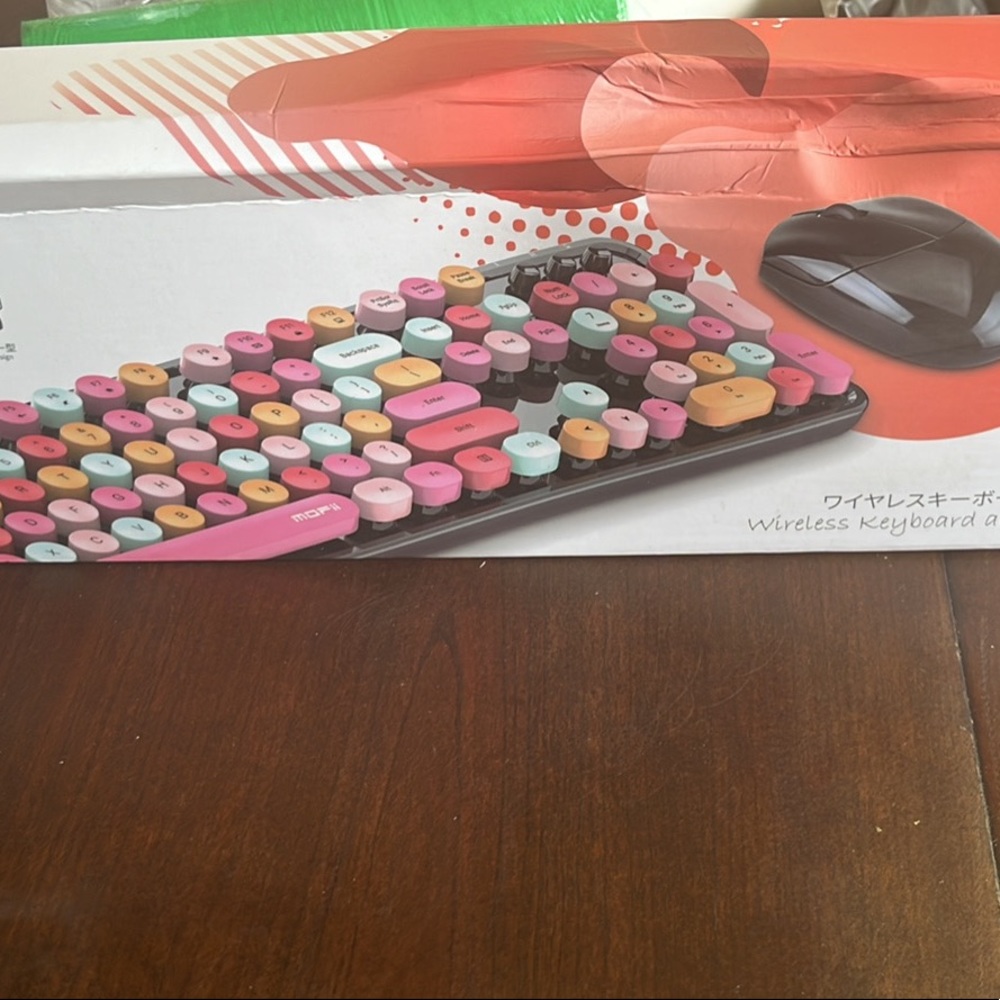Wireless mouse and keyboard
